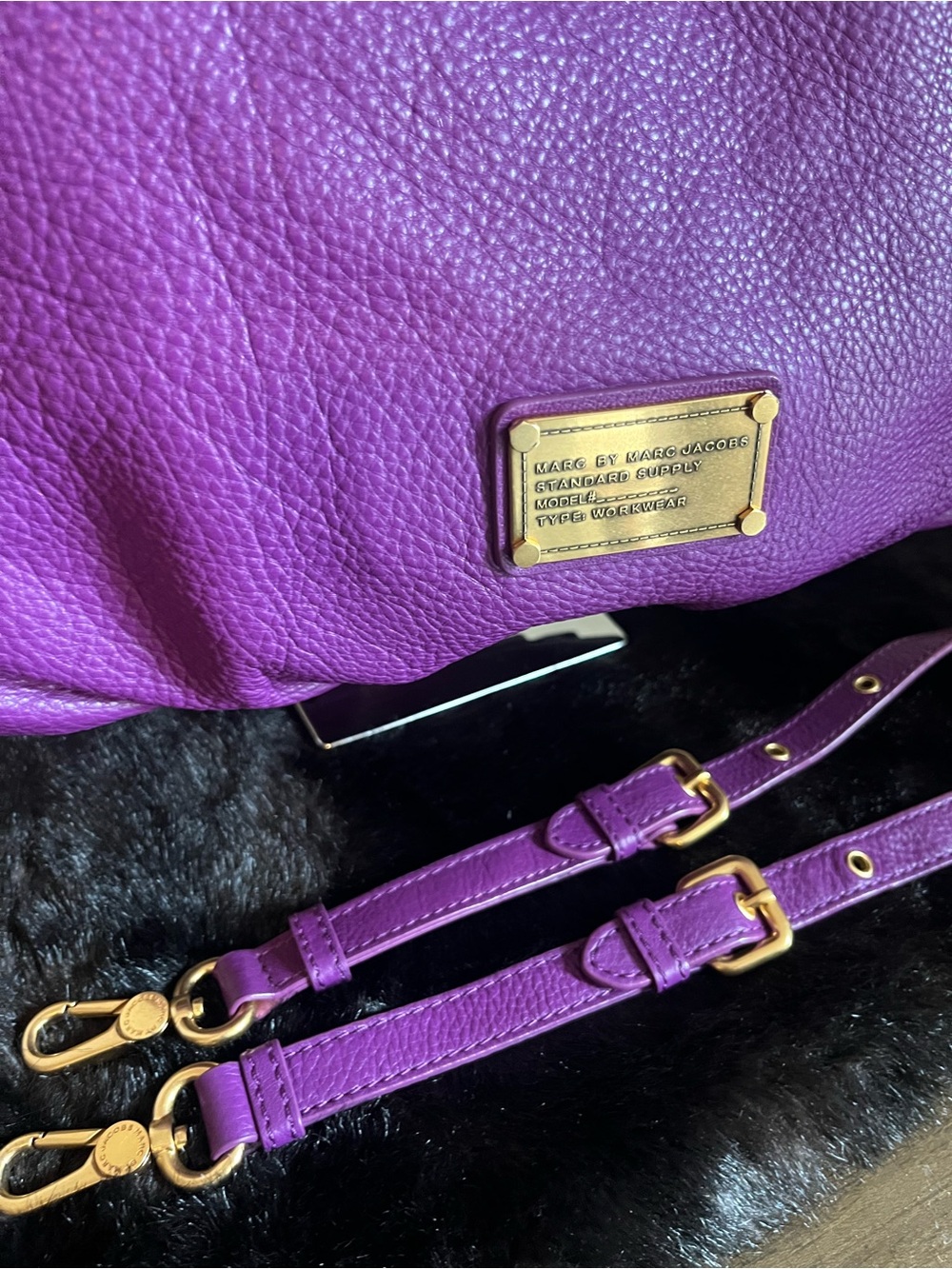 Marc By Marc Jacobs Purple Pebbled Leather Shoulder Bag - Picture 3 of 10